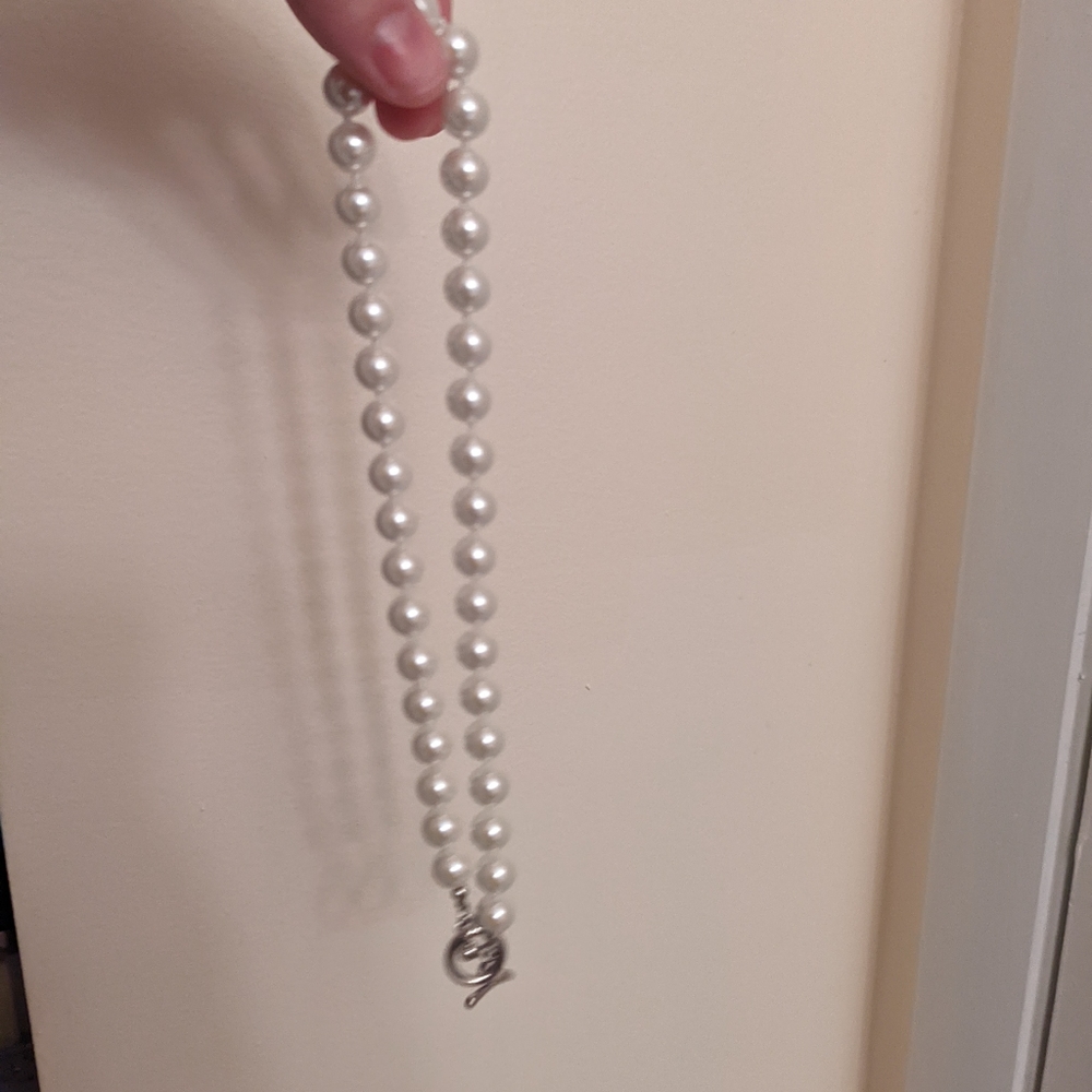 Pearl necklace